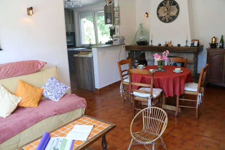 La-Haye-meublé-l'ozourie-1 (1)