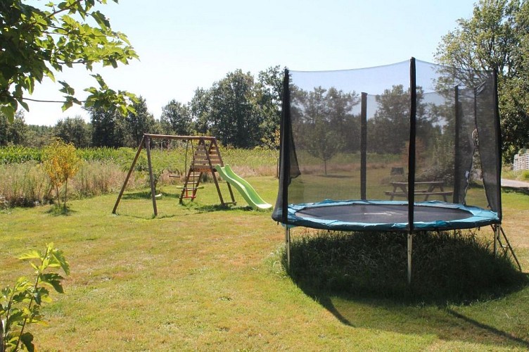 105-airial-thoumazic-azur-bnb1-HLOAQU040V50QGMO-size2048