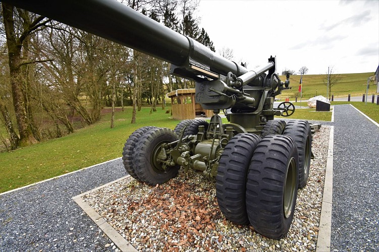 Vaux-sur-Sûre Chaumont place géénral Irzyck ©mcmarchalcapsureanlier