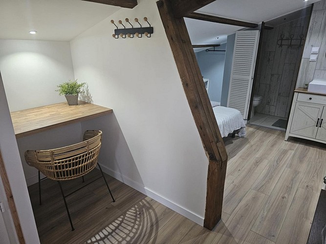 Location 2 personnes à Parthenay (Studio) - Pièce à vivre/chambre