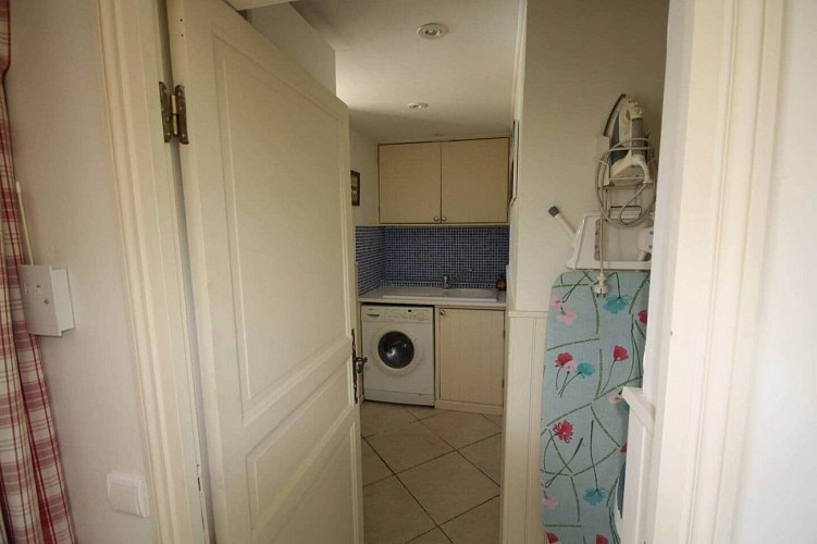 b4bb429a-1fcb-4b0b-b3f8-400814467643