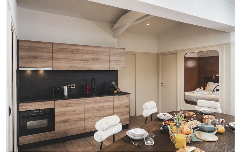 montagnettes_hotel_parcvictoria_saint-jean-de-luz_chambre_01_cande_2025_0112_TS_1440x900