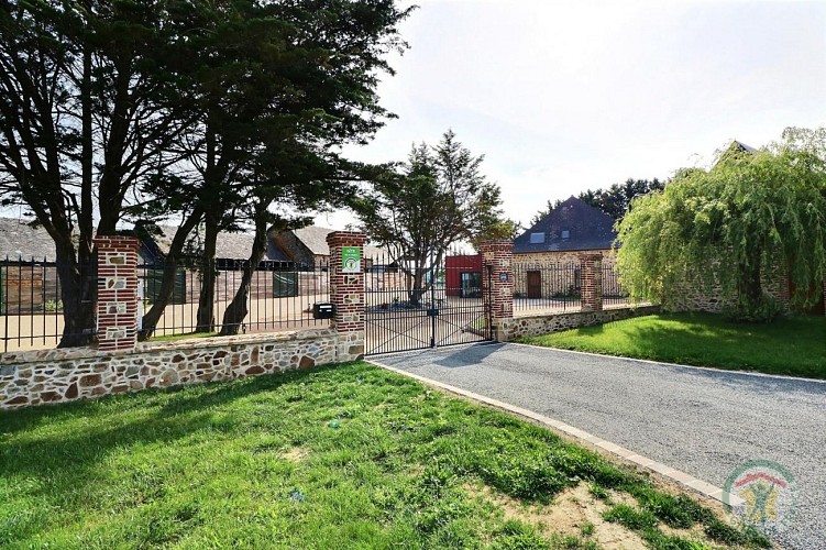 Gîte-au-bois-charmant-1