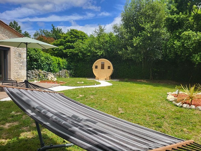 HLOAQU047V50ML0E_LoubesBernac_BurbujasDeAmor_photo9