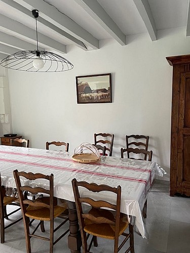 2025 - STJUS - Gîte du Mouta - Salle à manger - ©DUPEYRON Marie-Anne