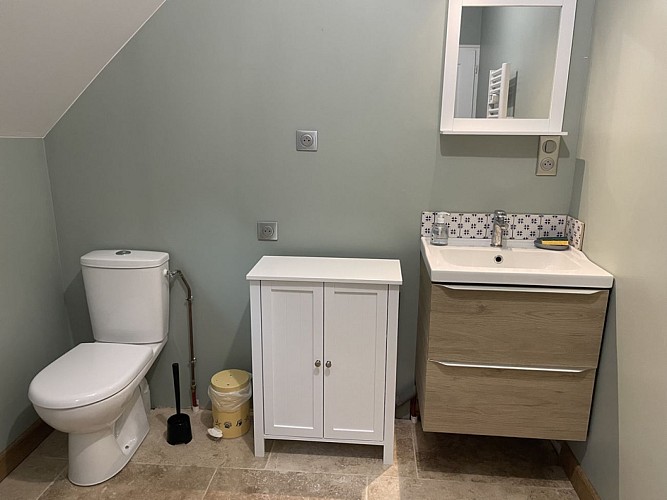 1C3B1D75-4731-4BD7-855D-0F2375FF3D96_1_105_c