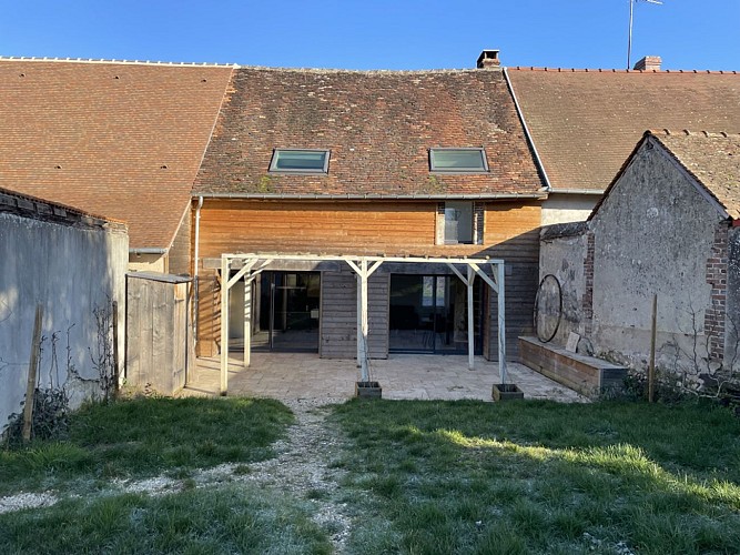 472418BE-80EB-4206-A7E2-A151FBB8A6B9_1_105_c