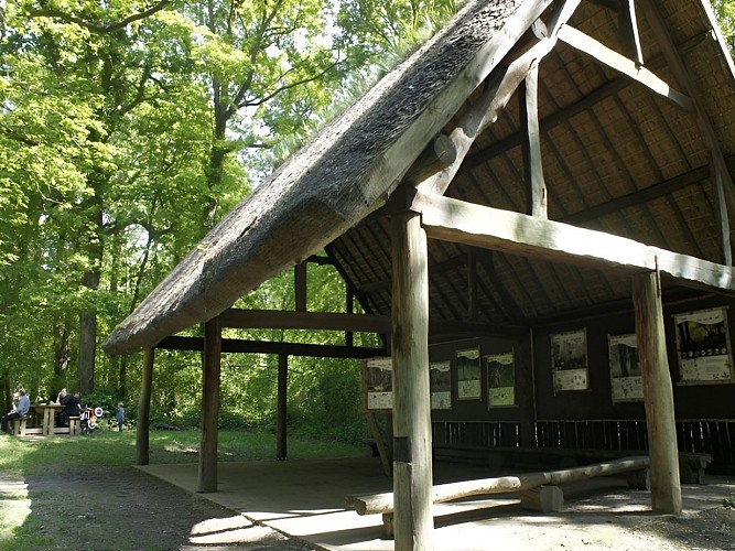 Cabane-d'entrée-Bertrand-Mo