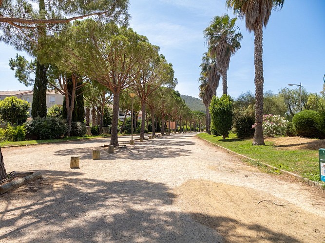 Campo da petanque sulla Rambla