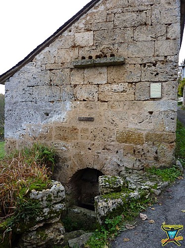 Fontaine de La Roche haute