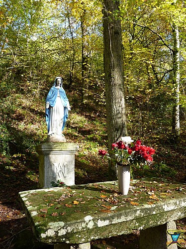 Notre Dame de la Médaille Miraculeuse