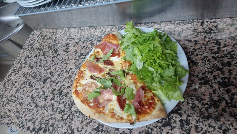 MC Pizza