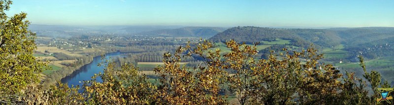 Panorama sur la Dordogne depuis table d'orientation du Roc Coulon