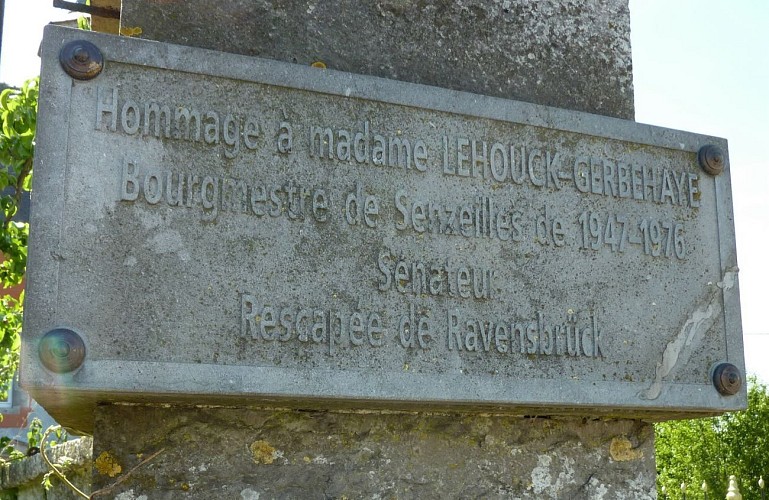 Plaques in honour of Simone Gerbehaye-Lehouck and Julien Lehouck