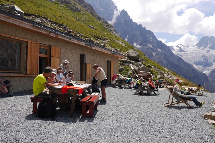 Refuge de Temple Ecrins