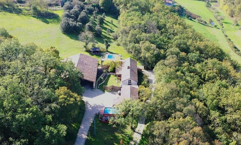 HLOAQU047V50MO89_grande04