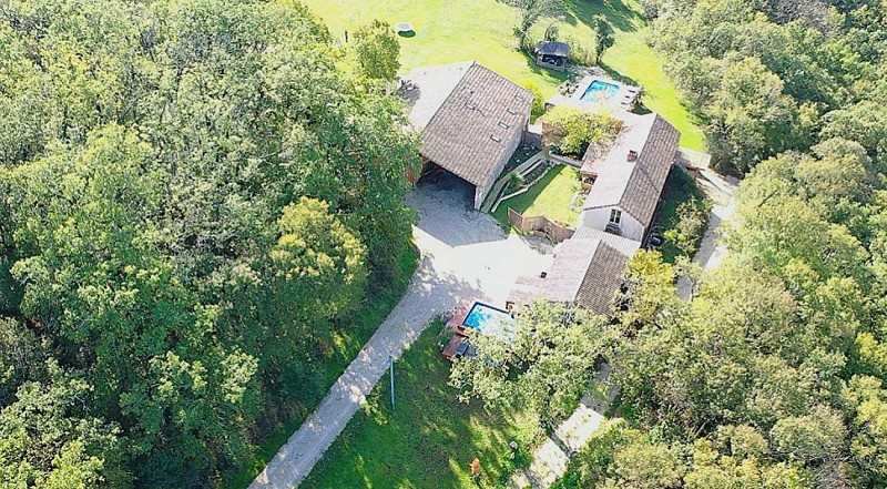 HLOAQU047V50MO89_grande10