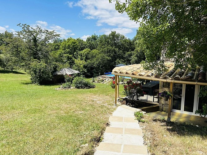 HLOAQU047V50MO89_grande08