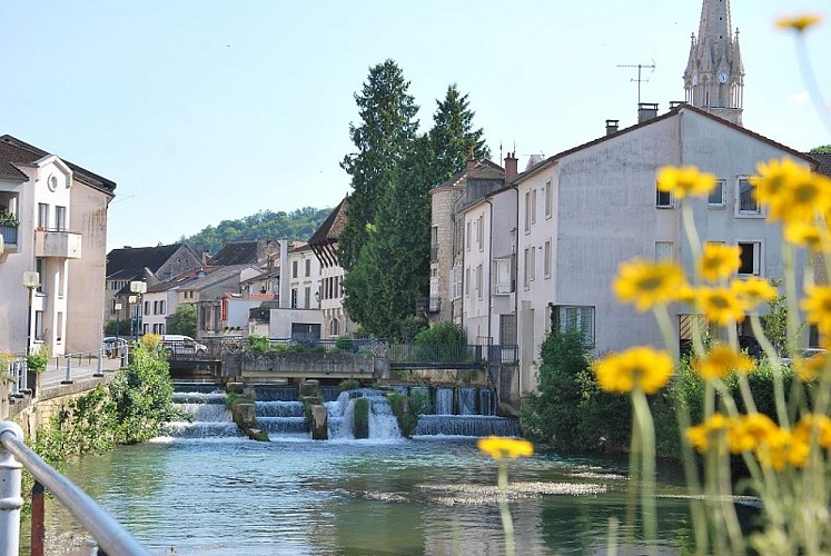 Chutes d'eau du bief du moulin à Joinville