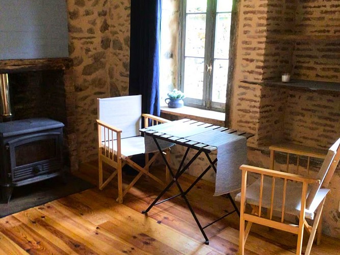 Charmante petite maison - Saint-Priest-Ligoure
