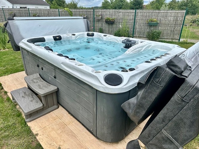 Le Repaire des Trois Singes