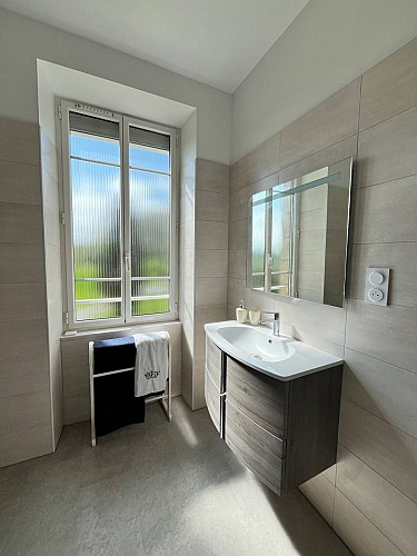 8b8fb660-9ec2-42cd-9e67-b74ecc20f8ca