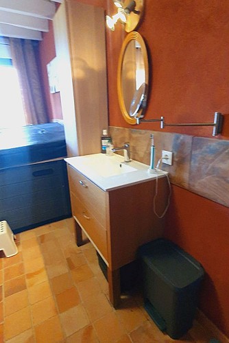 Gîte La Thébaïde RDJ