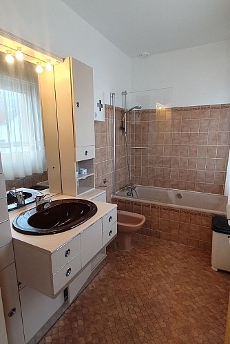 Face à l'océan Gîte Caprice d'Eole au rdc d'une maison  à La Turballe.