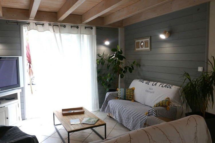 Maison de campagne avec grand jardin située à Martinet