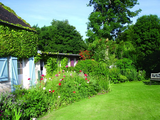 Le chat qui grogne - extérieur