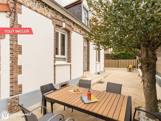 La Petite Maison du houx