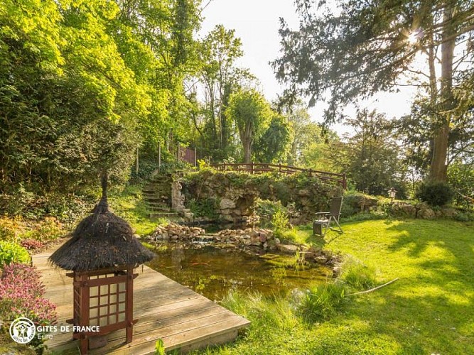 CATHY'S ROMANTIC GARDEN