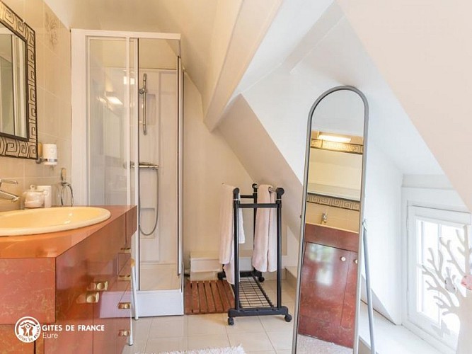 CATHY'S ROMANTIC GARDEN