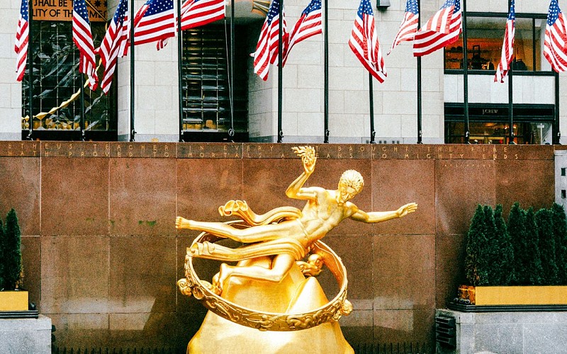 Top of The Rock Walking Tour + Ticket