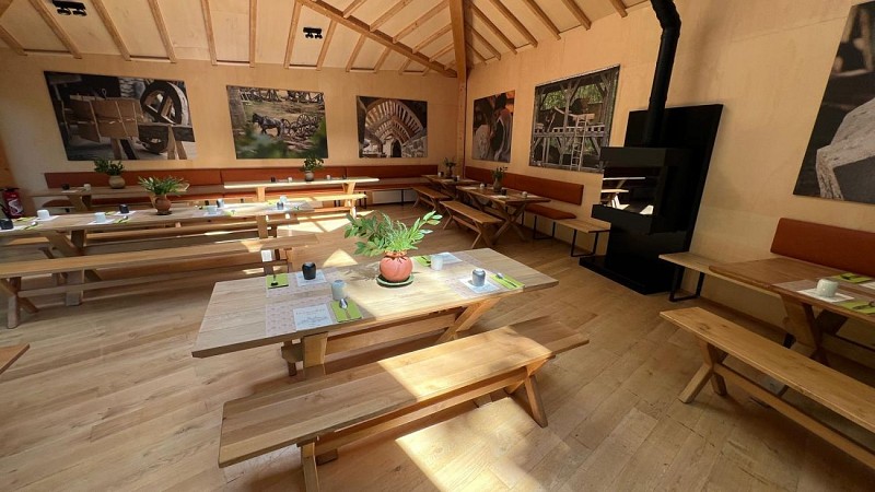 Guédelon_La Canopée_salle