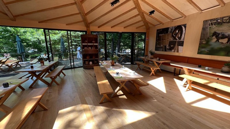 Guédelon_La Canopée_salle_