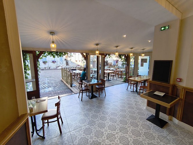 Restaurant La Coutume à Toucy en Puisaye (2)