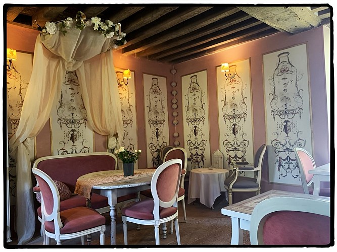 Aux-3-gourmands-du-Chateau---Creperie-a-Saint-Germain-de-Livet--proche-de-Lisieux--2-