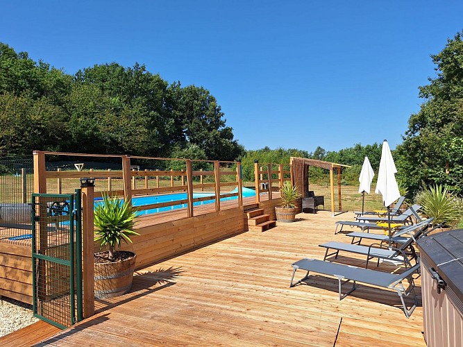 Piscine gîtes de la vieille grange