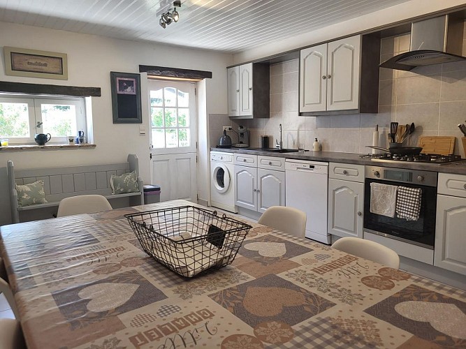 HLOAQU047V50MUU6_Roumagne_Lavandes_photo5