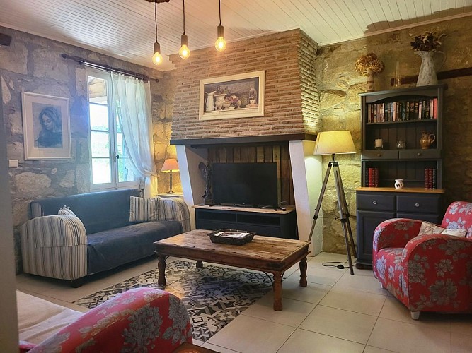 HLOAQU047V50MUU6_Roumagne_Lavandes_photo6