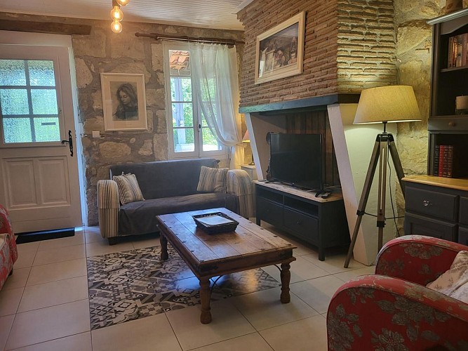 HLOAQU047V50MUU6_Roumagne_Lavandes_photo7