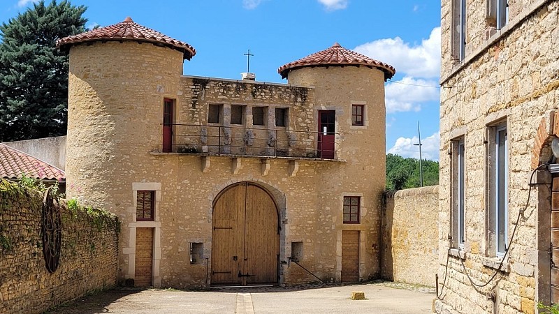 Tours de Lissieu