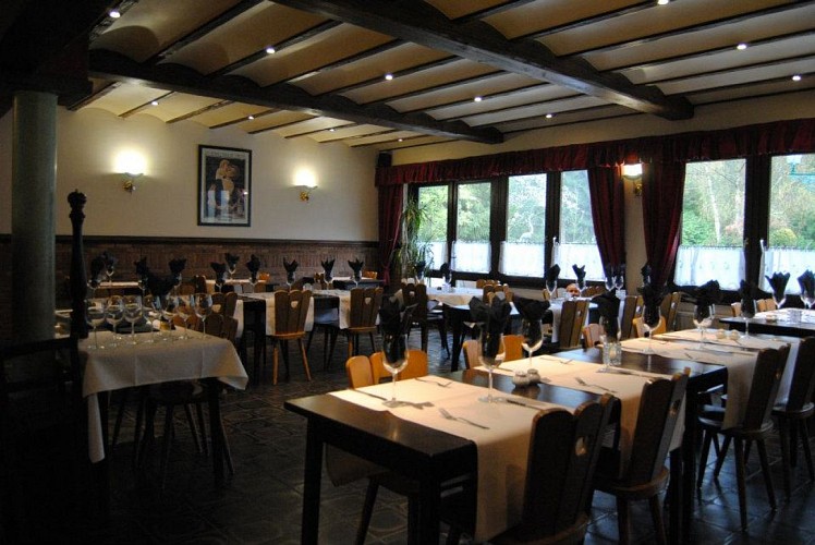 542097_357868444277896_1330822582_n