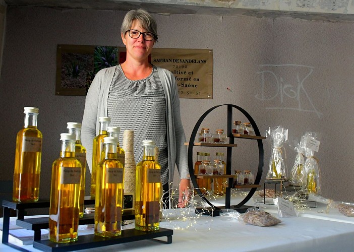 sandrine-steiner-propose-safran-miel-au-safran-et-sirop-de-safran