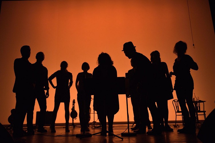 VILLAGES EN SCÈNE : Chansons primeurs