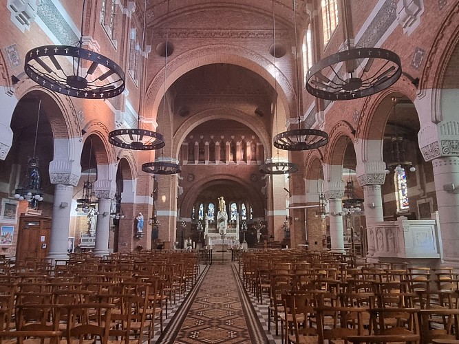Intérieur de l'église