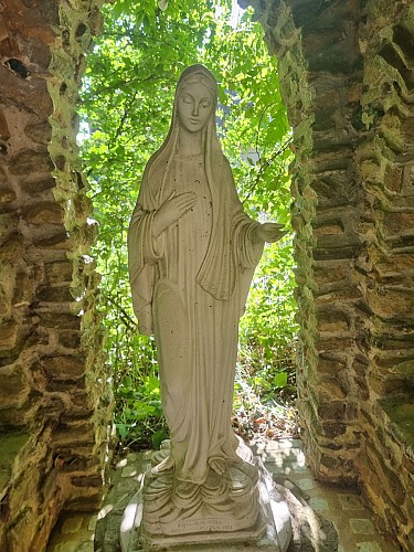 Chapelle Reine de la Paix