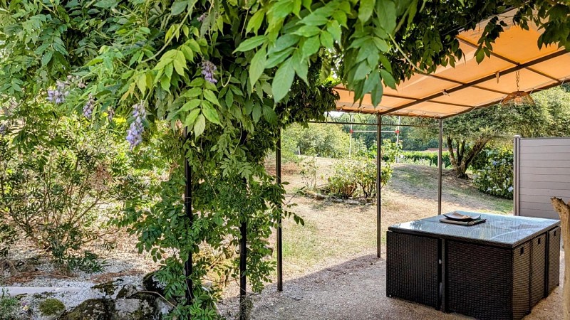 Gite de la Petite Lisonne - commune de Marval en Haute-vienne - Limousin - la terrasse_7