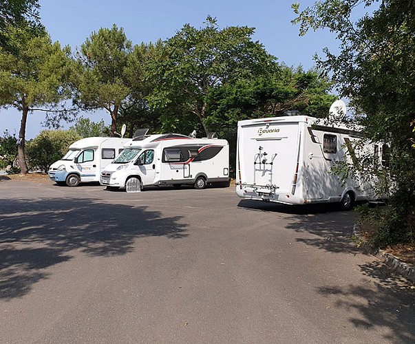 Aire de camping cars de Lérat